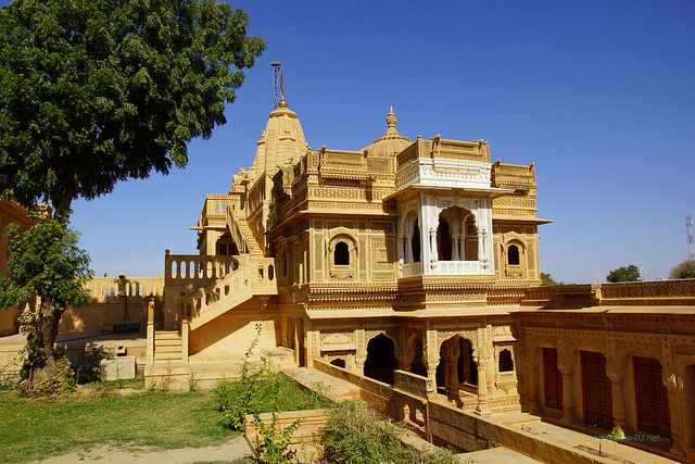 Jaisalmer Taxi Services