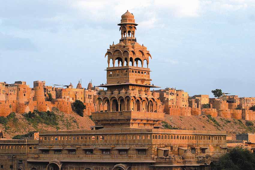 Jaisalmer Taxi Services